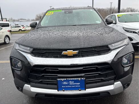 Used 2023 Chevrolet TrailBlazer LT w/ Convenience Package image 4