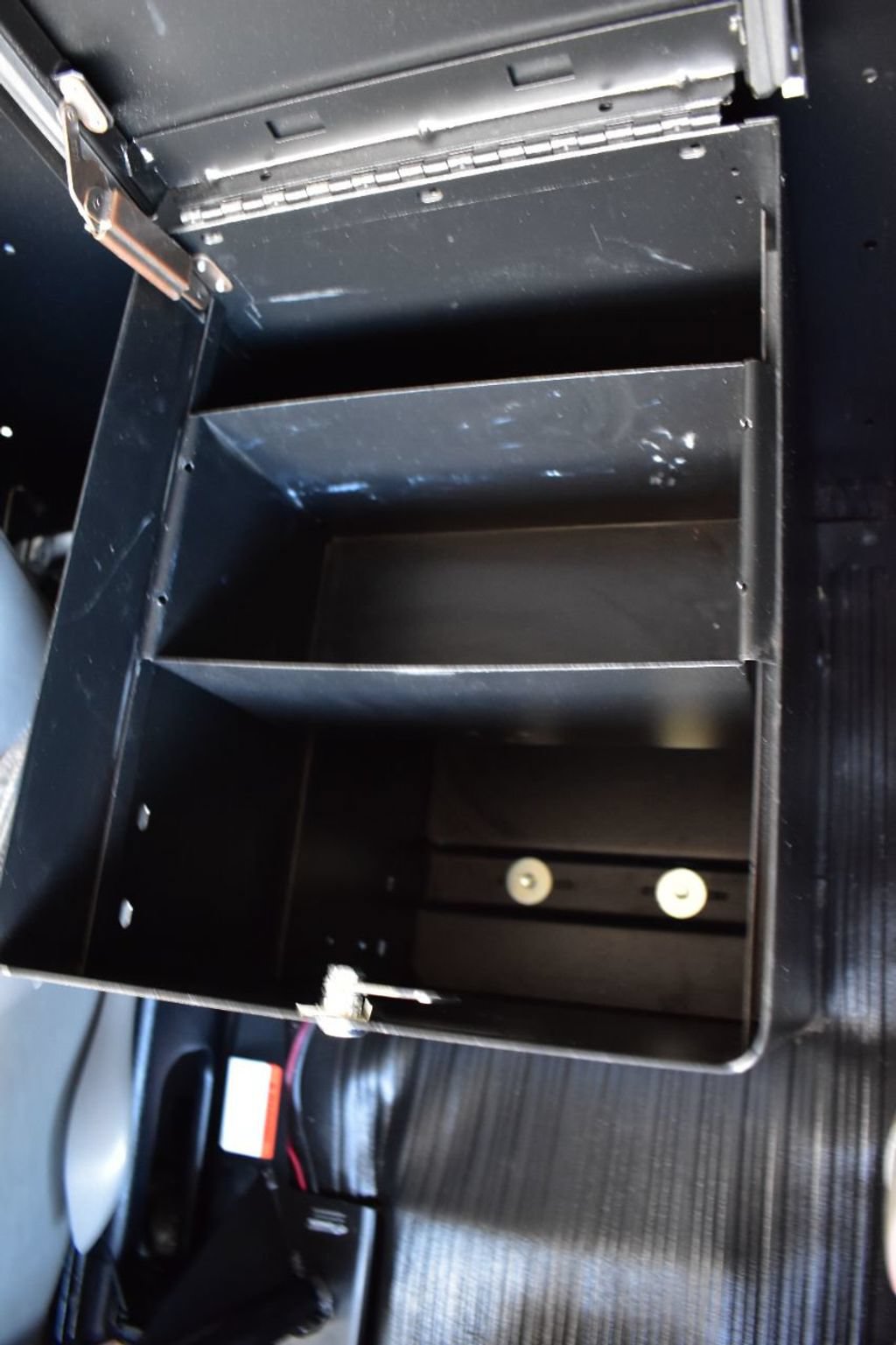 Used 2014 Chevrolet Express 2500 RWD image 39