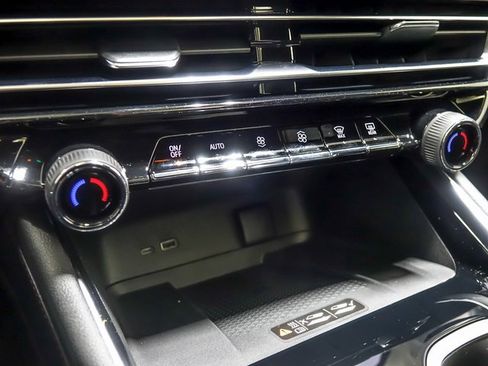 New 2026 Chevrolet Traverse Z71 w/ Enhanced Driving Package image 21