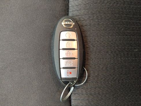 Used 2025 Nissan Altima 2.5 S FWD image 32
