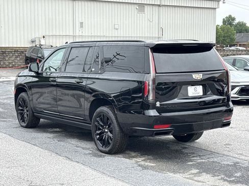 Used 2022 Cadillac Escalade ESV Sport w/ Touring Package AWD/4WD image 27