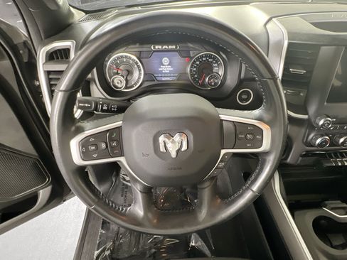 Used 2022 RAM 1500 Big Horn AWD/4WD image 11