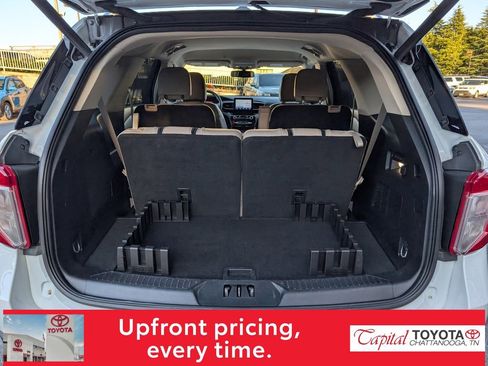 Used 2023 Ford Explorer Limited w/ Equipment Group 301A image 10