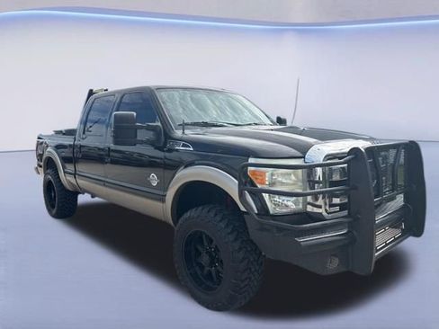 Used 2013 Ford F250 Lariat w/ Lariat Ultimate Pkg AWD/4WD image 1
