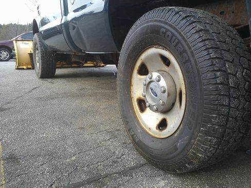 Used 2010 Ford F350 XL image 7