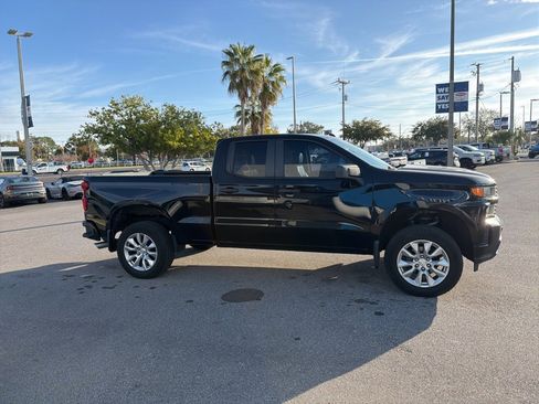 Used 2019 Chevrolet Silverado 1500 Custom w/ Custom Value Package image 7