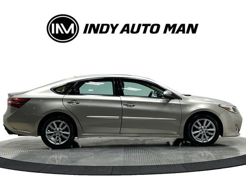 Used 2015 Toyota Avalon XLE Premium FWD image 3