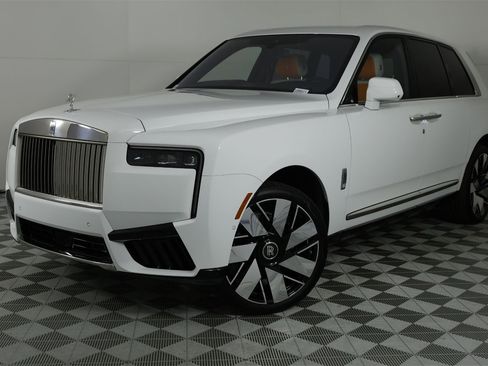 New 2026 Rolls-Royce Cullinan image 40