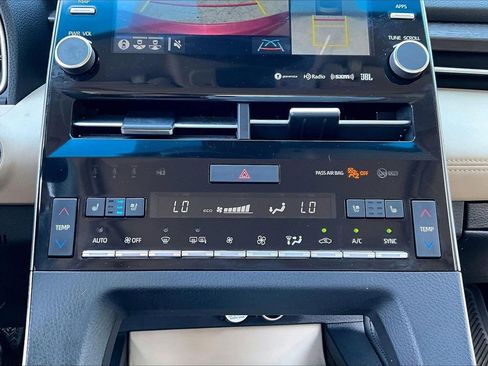 Used 2019 Toyota Avalon Limited w/ Advanced Safety Package FWD image 19