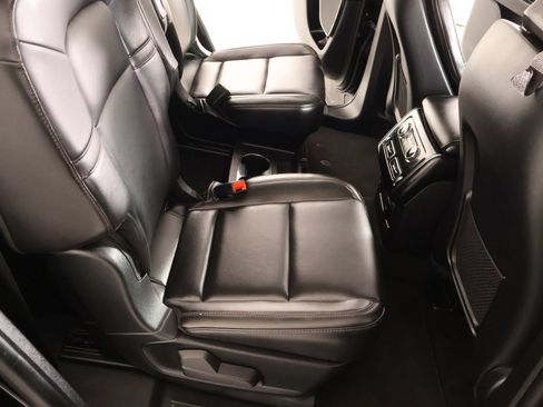 Used 2023 Lincoln Aviator AWD w/ Premium Package image 16