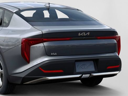 New 2026 Kia K4 FWD image 13