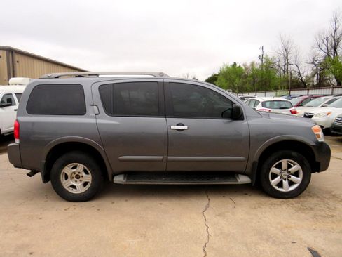 Used 2013 Nissan Armada SV image 5