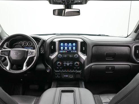 Used 2021 Chevrolet Silverado 1500 LT Trail Boss w/ Convenience Package II AWD/4WD image 16