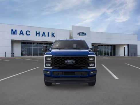 New 2026 Ford F250 Lariat w/ Black Appearance Package AWD/4WD image 6