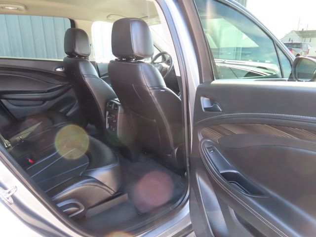 Used 2020 Buick Envision Essence AWD/4WD image 27