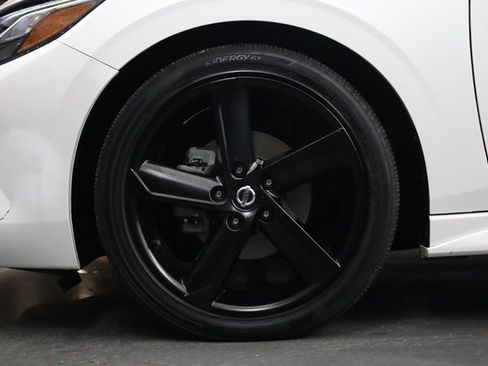 Certified 2023 Nissan Sentra SR w/ Midnight Edition Package image 7