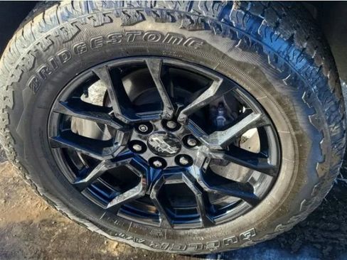 Used 2023 Chevrolet Colorado Trail Boss image 4