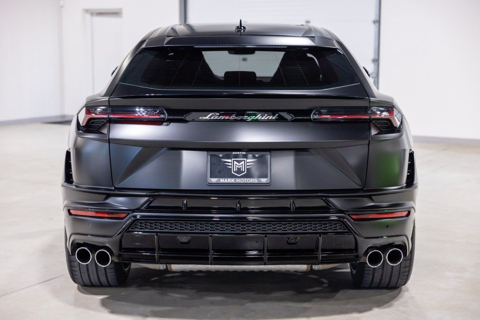Used 2024 Lamborghini Urus S AWD/4WD image 8