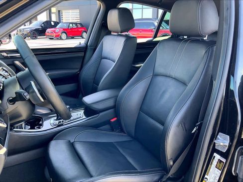 Used 2017 BMW X4 M40i image 8