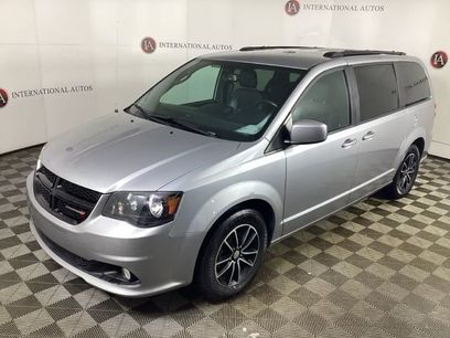Used 2018 Dodge Grand Caravan SXT w/ Blacktop Package