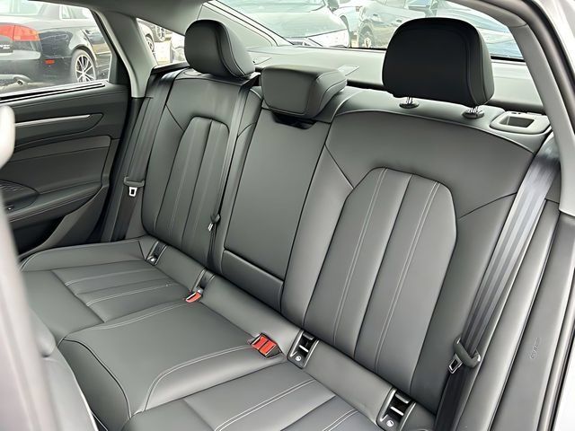 Used 2026 Audi A6 Premium Plus w/ Prestige Package AWD/4WD image 17