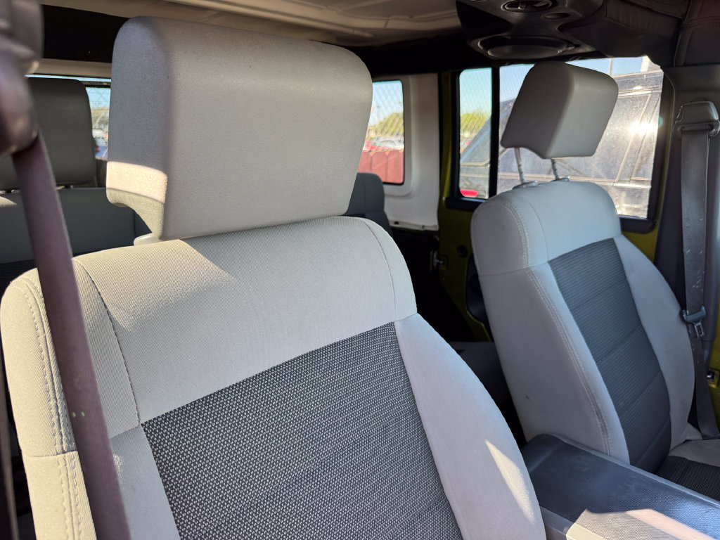 Used 2010 Jeep Wrangler Unlimited Sport AWD/4WD image 3
