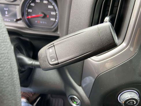 Used 2022 Chevrolet Silverado 1500 Custom image 18