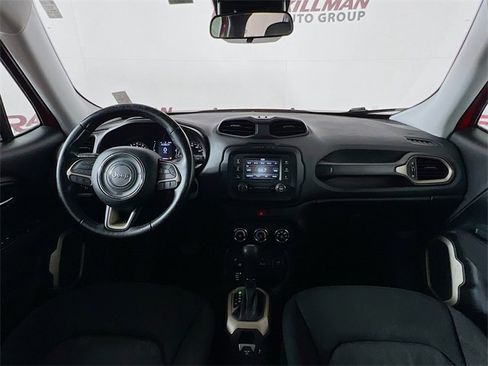 Used 2017 Jeep Renegade Latitude image 23