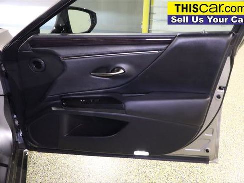 Used 2020 Lexus ES 350 w/ Premium Package image 34