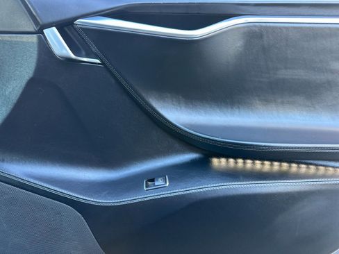 Used 2016 Tesla Model S 90D image 18