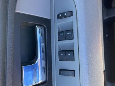 Used 2014 Ford F150 XLT w/ XLT Chrome Package image 13