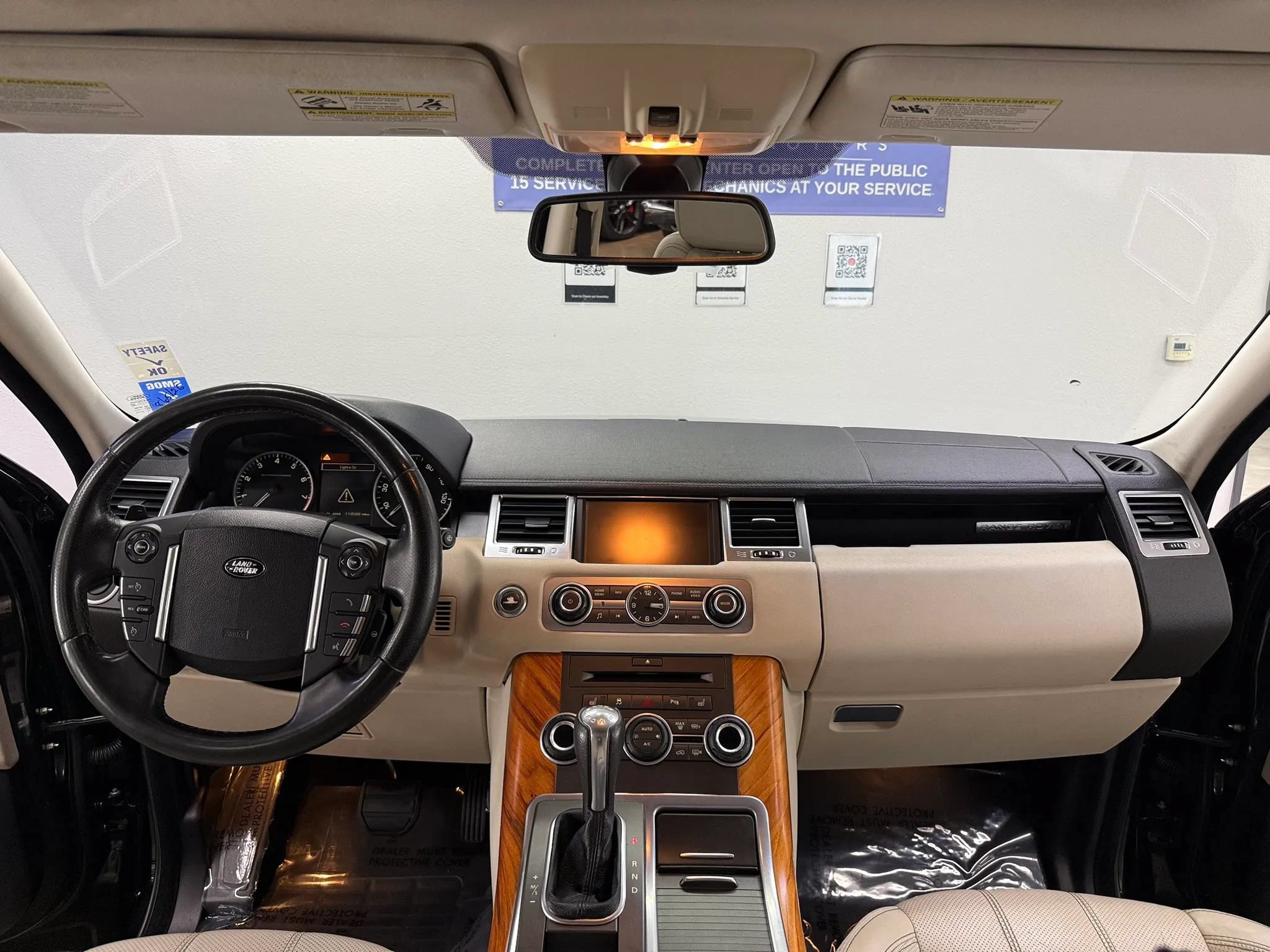 Used 2010 Land Rover Range Rover Sport Supercharged AWD/4WD image 8