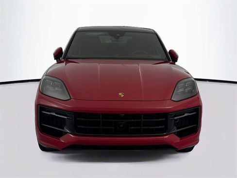 Used 2025 Porsche Cayenne GTS image 2