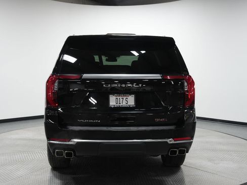 Used 2025 GMC Yukon Denali image 6