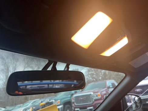 Used 2010 Nissan 370Z Coupe w/ Sport Pkg image 18