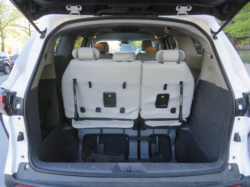Used 2022 Toyota Sienna LE AWD/4WD image 24