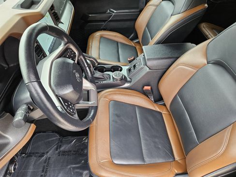 Used 2024 Ford Bronco Outer Banks image 12