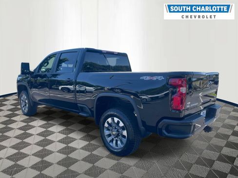 Used 2024 Chevrolet Silverado 2500 Custom w/ Custom Value Package AWD/4WD image 5