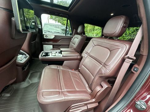 Used 2018 Lincoln Navigator Black Label AWD/4WD image 33