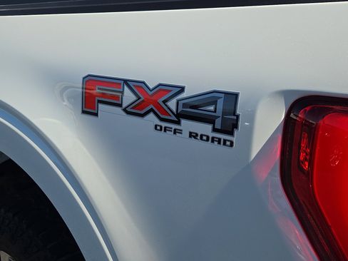 Used 2023 Ford F150 Lariat w/ Equipment Group 502A High image 4