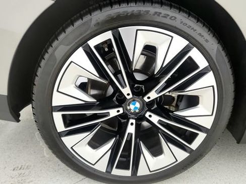 Used 2026 BMW 530i RWD image 75
