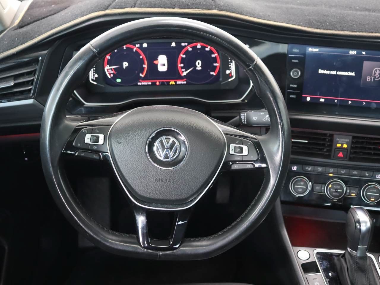 Used 2019 Volkswagen Jetta SEL FWD image 9