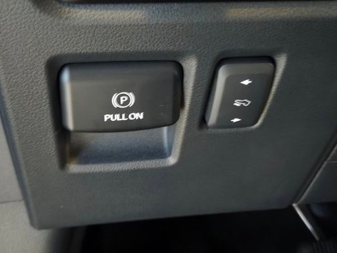 Used 2023 Ford F150 Lariat image 34