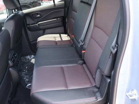 New 2026 Honda Ridgeline Black Edition image 13
