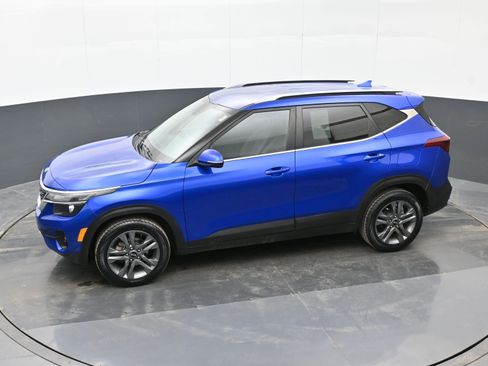 Used 2021 Kia Seltos S image 32