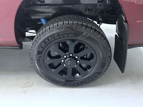 Used 2024 RAM 2500 Laramie w/ Sport Appearance Package image 22