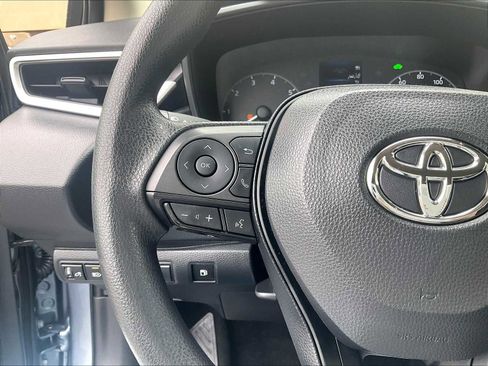Used 2023 Toyota Corolla LE image 22