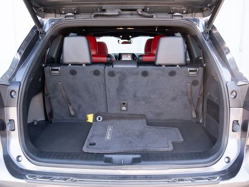 Used 2022 Toyota Highlander XSE image 26