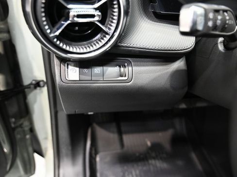 New 2026 Chevrolet Equinox LT w/ Convenience Package II image 24