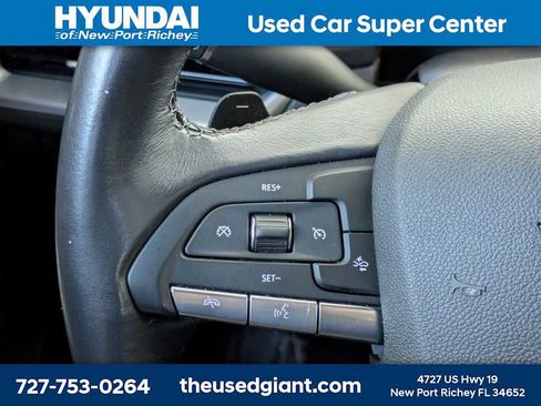 Used 2024 Cadillac XT4 Premium Luxury FWD image 35